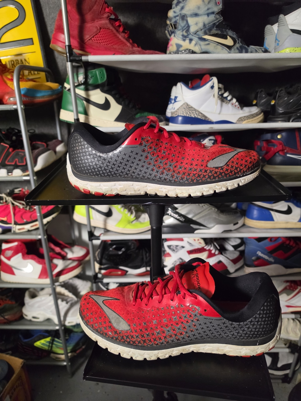 🔥 Brooks Pureflow Men's Size 12 Red and Black Athletic Running Shoes